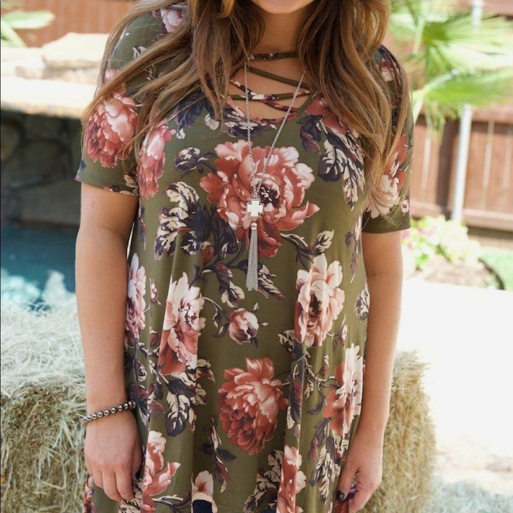 Tunic - Picture 2 of 2